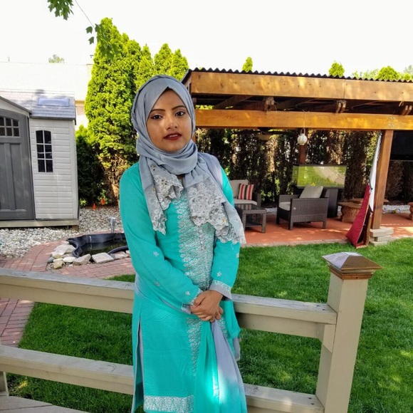 Meet your Posher, Shahina - Picture 1 of 1